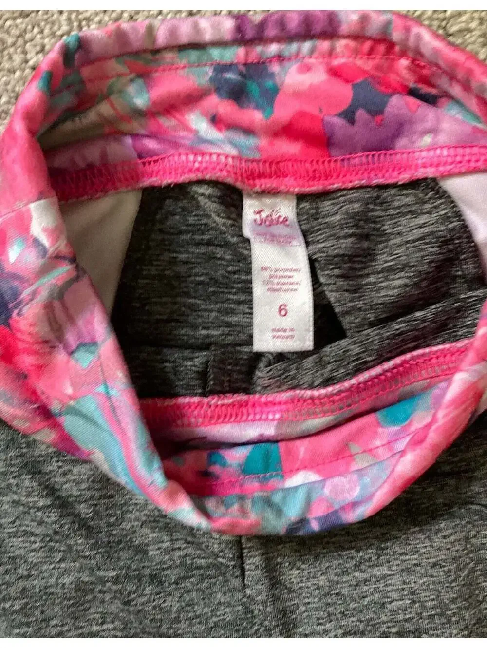Justice girls 6 Leggings & bonus top